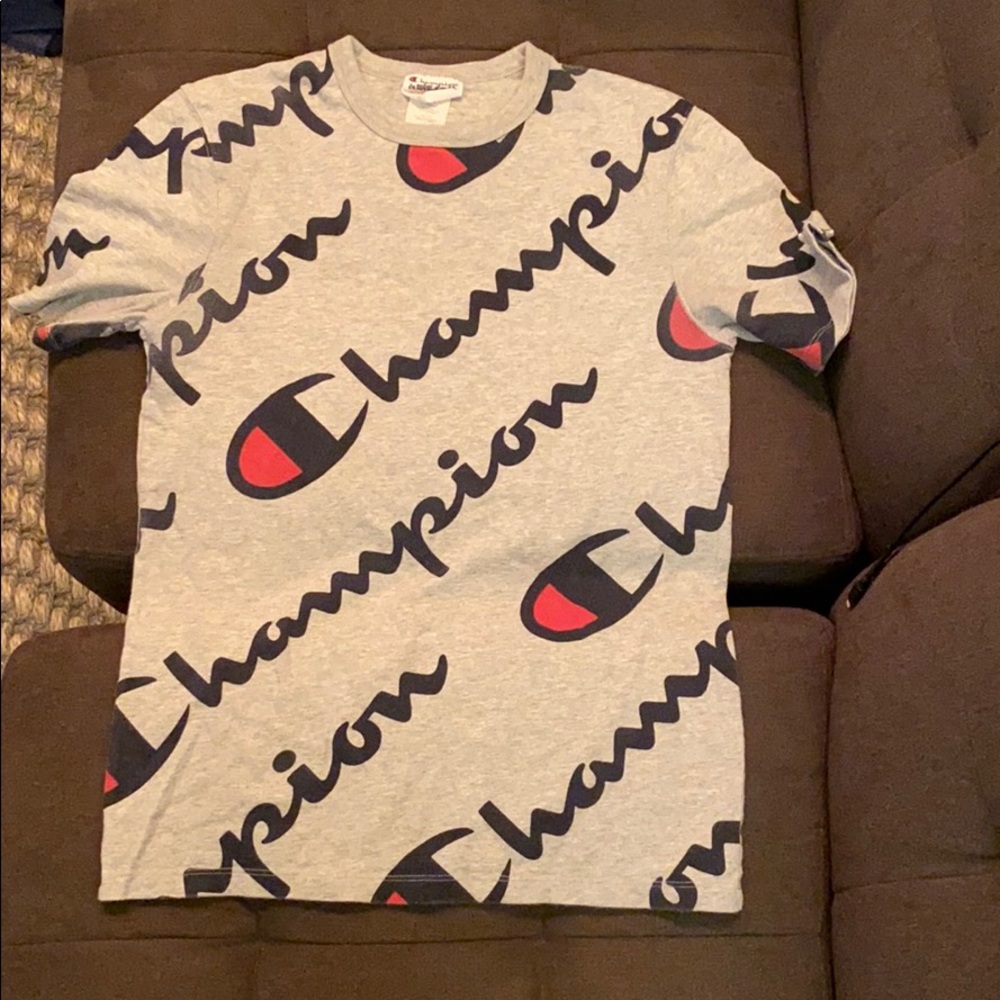 Champion t-shirt